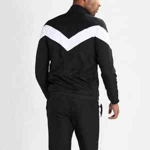 ชุดวอร์มผู้ชายแบบสั่งทำ OEM ชุดสองชิ้น เสื้อฮู้ดดี้และกางเกงจ็อกเกอร์ ชุดกีฬา วิ่งออกกำลังกาย ชุดยิม ขายส่ง - Product Image 4