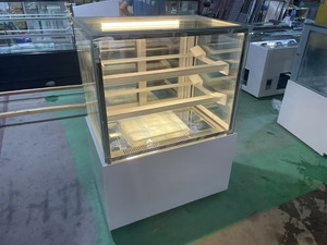 Enfriador de Pasteles Cuadrado en Ángulo Recto Blanco de 1.2 m RTK para Uso en Cafeterías y Panaderías - Product Image 4