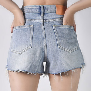 Shorts en jean pour femmes teints en uni et à séchage rapide, shorts en jean tendance à taille haute en coton pour femmes - Product Image 2