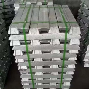 Lingote de aluminio de 99,7 por ciento de pureza para aplicaciones industriales, incluidos los procesos de reprocesamiento de fundición y reutilización de fundición - Product Image 3
