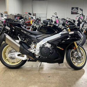Moto de course Super Sport 1100cc 2022 - Product Image 1