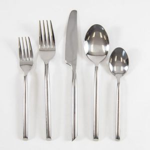 ชุดช้อนส้อมสแตนเลสขัดเงาแบบตะวันตก ด้ามจับบิดเกลียว สำหรับใช้ในบ้านและร้านอาหาร - Product Image 6