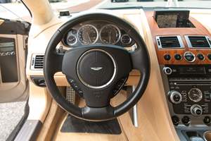 UTILISÉ LHD/RHD 2012 ASTON MARTIN RAPIDE LUXE - Product Image 2