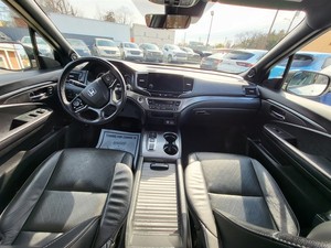 Magnifique Honda Passport EXL 2021, transmission automatique, sièges en cuir, transmission intégrale - Product Image 3