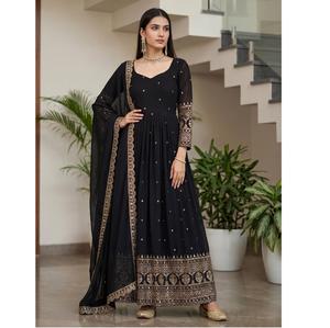 Vestido Anarkali de la Mejor Calidad, Seda Vichitra con Bordado de Lentejuelas para Fiestas o Eventos Especiales para Mujer, Venta para Exportación - Product Image 1