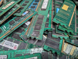 High Quality Refurbished CPU <b>Gold</b> Fingers <b>Trimmed</b> <b>Gold</b> Ram Finger Scrap for <b>Gold</b> Recovery Ceramic Computer Ram Scrap - Product Image 2