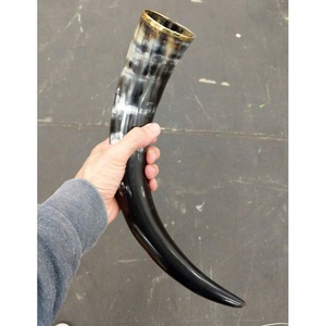 Cuerno Vikingo para Beber, Hecho a Mano en India, de Cuerno de Buey Natural Pulido, Ecológico, Seguro para Alimentos - Product Image 3