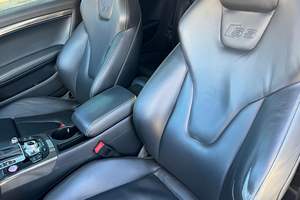 Audi S5 Coupé Premium Plus 2015 d'occasion, sans réserve, V6 suralimenté, transmission intégrale, pack optique noir, non modifiée - Product Image 5