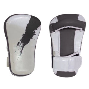Protector de Golpes de Boxeo Muay Thai de Cuero y PVC al por Mayor, Almohadilla de Entrenamiento de Enfoque, Costuras Reforzadas, Ajustable - Product Image 4