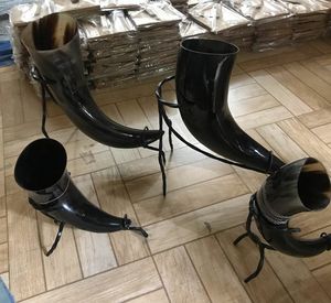 Gran cuerno vikingo para beber: sostiene casi una botella de vino completa. - Product Image 5