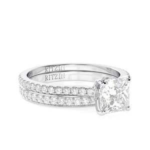 Princess Cut Diamond Hidden Halo con acentos Conjunto nupcial Anillo de bodas para mujer - Product Image 4