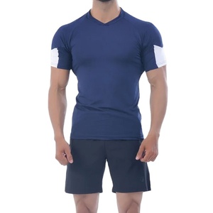 เสื้อยืดออกกำลังกายผู้ชายสำหรับฤดูร้อน ผ้าฝ้าย 100% ระบายอากาศได้ดี กระชับรูปร่าง เป็นมิตรกับสิ่งแวดล้อม รับสกรีนโลโก้ สีและไซส์ตามสั่ง สินค้ามาใหม่ - Product Image 3