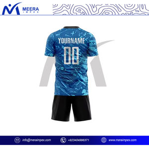 Ensemble d'uniformes de football de haute qualité pour hommes avec logo personnalisé Maillot et short à séchage rapide Vêtements d'équipe de football respirants OEM Tenue de sport - Product Image 4
