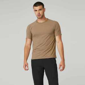 Camiseta básica de algodón con pantalones cortos para hombre, conjunto de 2 piezas de verano con logotipo personalizado, diseño liso, tela transpirable, ropa a granel OEM - Product Image 1