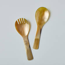 Meilleure vente Serveur à salade en corne fait à la main personnalisé Serveur à salade en corne naturelle Cuillère Fourchette Ustensile de service de cuisine Couverts fabriqués par SE - Product Image 4