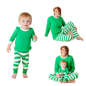 Conjuntos de Pijamas de Natal em Poliéster Sublimado DDP para Família com Logo Personalizado Listrado em Vermelho e Branco - Product Image 4