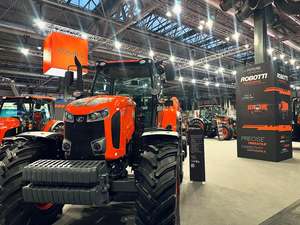 รถแทรกเตอร์ Kubota M704-K รถแทรกเตอร์ Kubota ชั้นหนึ่ง (G4) รถแทรกเตอร์ในราคาที่ต่ำมาก - Product Image 3