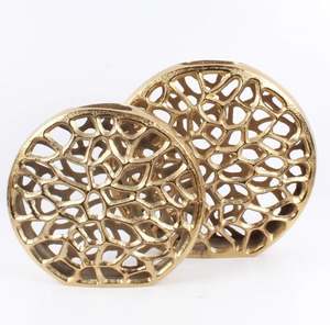 Top Selling Cast Aluminum Handmade Flower <b>Vase</b> With Natural Brass Finishing Customized Home Decorative Flower <b>Vase</b> Set of Two - Product Image 2