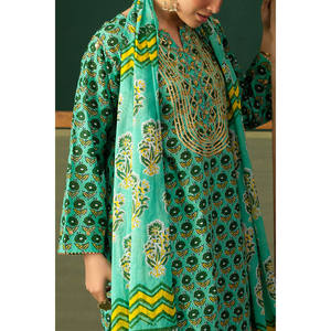 ชุดสูทผ้าลอนปักลายโกต้า 3 ชิ้นสำหรับผู้หญิง พร้อมผ้าคลุมไหล่พิมพ์ลาย รุ่น CL-62044 - Product Image 2