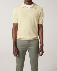 เสื้อโปโลสำหรับผู้ชายสีเบจแบบพรีเมียมปรับแต่งได้ผ้า100% คอตตอนทรงพอดีตัวคอวีนุ่มระบายอากาศได้ดี - Product Image 1