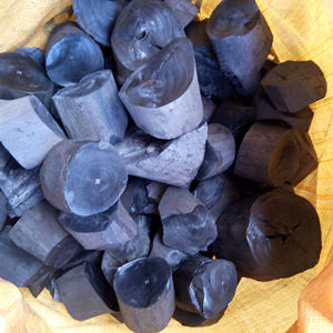 Charbon de bois Halaban par Merades d'Indonésie, valeur calorifique supérieure, chaleur propre, bois dur de qualité supérieure pour fondue, barbecue, exportation vers la Chine - Product Image 1