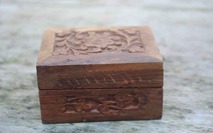 Cajas de Madera Hechas a Mano con Diseños Intrincados Grabados, Estilo Antiguo de Imitación, Artesanía India para Decoración del Hogar, Diseño de Interiores, Reventa - Product Image 5