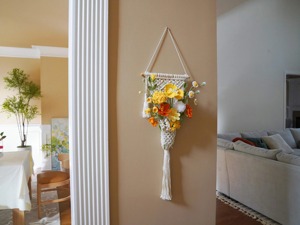 Bouquet de fleurs élégant en macramé, décoration murale pour une ambiance élégante dans la pièce, entrée, couloir et idée cadeau, fabriqué à la main en Inde - Product Image 6