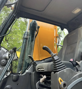 Excavatrice Hyundai 220 d'occasion, 22 tonnes, prix avantageux, à vendre. - Product Image 2