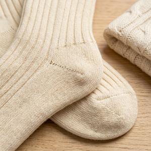 Chaussettes mi-mollet pour femmes avec ajustement à angle droit de 90 degrés breveté 76 - Product Image 1