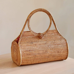Sacs à main en forme de demi-lune, sac à main en rotin de haute qualité, sac à main de luxe pour femmes, vente en gros - Product Image 3