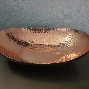 ชามผลไม้โลหะตกแต่ง ทนความร้อน เป็นมิตรกับสิ่งแวดล้อม ตีขึ้นรูปด้วยมือ - ของตกแต่งงานเลี้ยงสุดหรูสำหรับบ้าน - Product Image 2