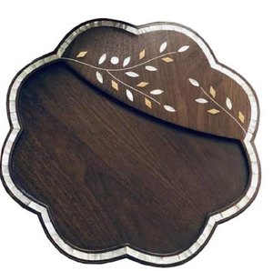 Plato de Madera Moderno Árabe para Servir Chocolate con Madreperla, Regalo Perfecto para Celebraciones Festivas de Ramadán - Product Image 1
