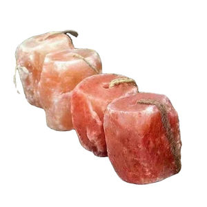 Sel à lécher de l'Himalaya 100% naturel avec corde Meilleure qualité Sel à lécher pour animaux Enrichi en minéraux et en éléments pour les chevaux les bovins les chiens - Product Image 1