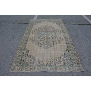 Tapis en laine turque beige et vert vintage de 4 pieds x 8,4 pieds, tissage plat, patchwork avec support en latex pour décorations de salon - Product Image 1