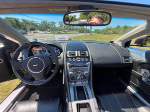 Gran Oferta: Aston Martin Virage Volante Convertible RWD 2012, Listo para Enviar - Product Image 2