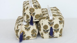 Block Print Eco-Friendly Vintage Large Capacity <b>for</b> Bag Set Quilted Cotton Cosmetic Pouches with Zipper Closure - Product Image 3