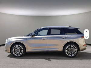 Lincoln Corsair Reserve AWD 2021 d'occasion en excellent état, conduite à gauche, 1-25000 milles, 250-300 ch - Product Image 3