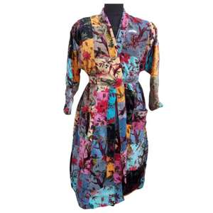 Kimono en velours indien doux luxe confortable peignoir à cordon pour femme Patchwork Design pour automne hiver - Product Image 1