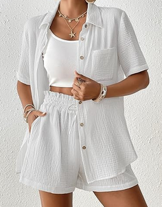 Top blanco de manga corta con botones y pantalones cortos a juego Traje de dos piezas de verano elegante y cómodo a un precio asequible - Product Image 2