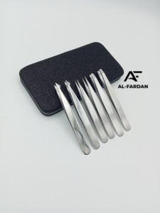 Pince à épiler les sourcils finition miroir, pointe biseautée et carrée, pour l'épilation des poils des sourcils, écologique, Instruments AL-Fardan - Product Image 1