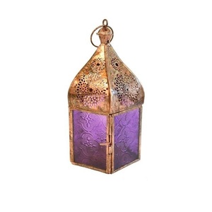 Lanterne à bougie en métal fini antique décoration de balcon de maison bocaux à bougies lampes en métal légères suspendues décoration de balcon de maison - Product Image 5