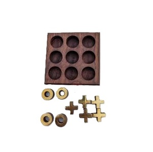 Jeu de Tic Tac Toe en bois fait à la main Classic Zero Cross Trending pour le jeu des enfants en toutes saisons-Été Hiver Printemps - Product Image 1