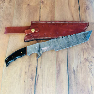 Cuchillo de Supervivencia Hecho a Mano con Hoja Fija de Acero con Patrón Damasco y Mango Ergonómico para Acampar al Aire Libre, Cocinar y Uso General - Product Image 3