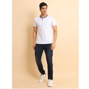 T-shirt à manches courtes et col Henley de la meilleure qualité-Blanc, un choix confortable et quotidien pour les occasions décontractées - Product Image 1
