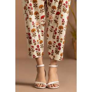 Conjunto de Dos Piezas para Mujer, Estampado Dobby Color Crema, Tela Crepé, Top de Manga Tres Cuartos, Tallas XXS y XS, para Oficina - Product Image 5