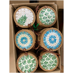 กระเป๋าเงินหญ้าทะเลธรรมชาติพร้อมของประดับมุกสำหรับแฟชั่นรักษ์โลก - Product Image 3