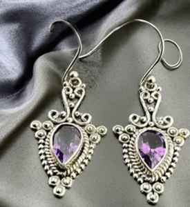 Boucles d'oreilles pendantes en améthyste plaquées or, bijoux élégants en argent sterling, cadeau pour femme, anniversaire - Product Image 1