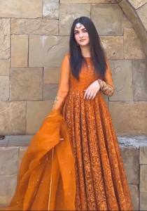 PRECIOSA VESTIDA CON PANTALÓN Y TRABAJO BORDADO - Product Image 4