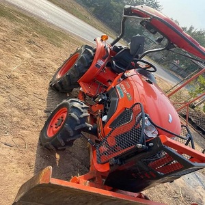 Compre un eficiente tractor Mini Kubota L4018 4WD con caja de cambios duradera y componentes principales Calidad Premium Entrega rápida disponible ahora - Product Image 5