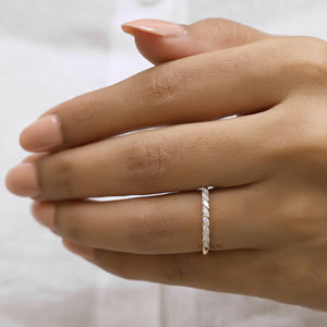 0,32 TW Lab creado Marquesa corte diamante media eternidad banda minimalista anillo de bodas para mujeres anillos de piedras preciosas apilables a juego - Product Image 2
